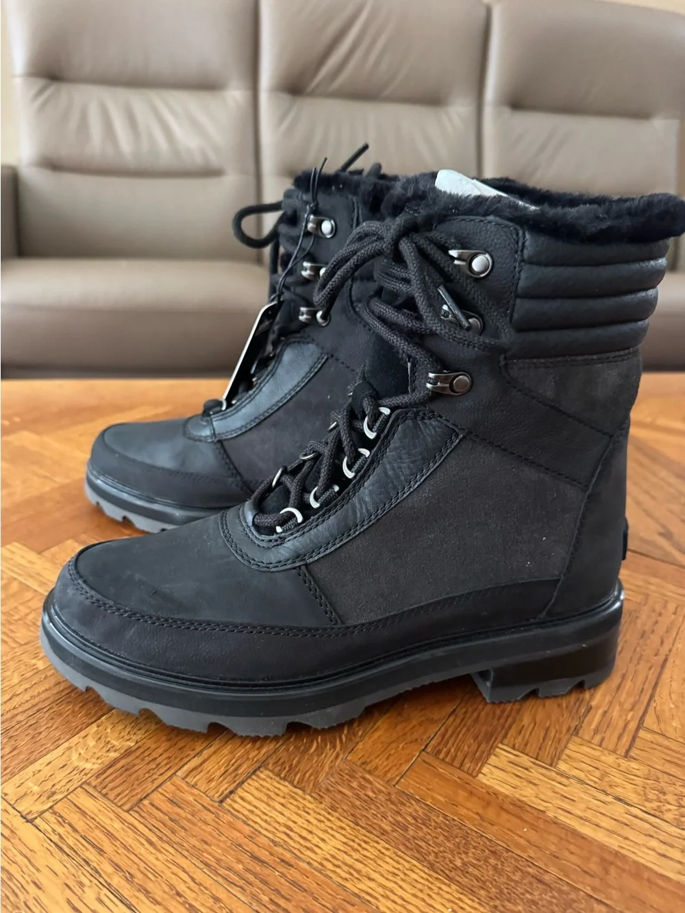 Sorel lennox lace