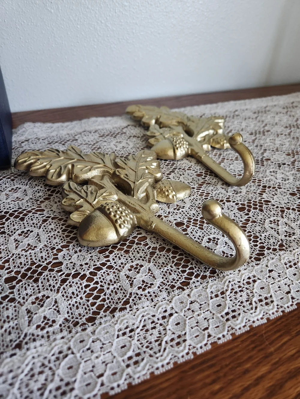 N/A decorative gold