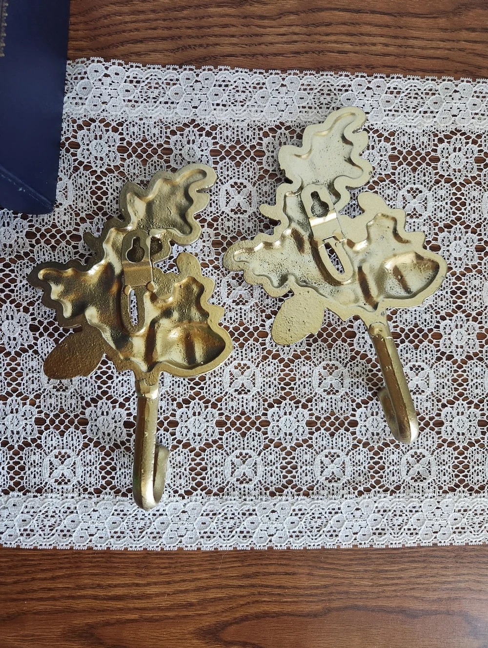 N/A decorative gold