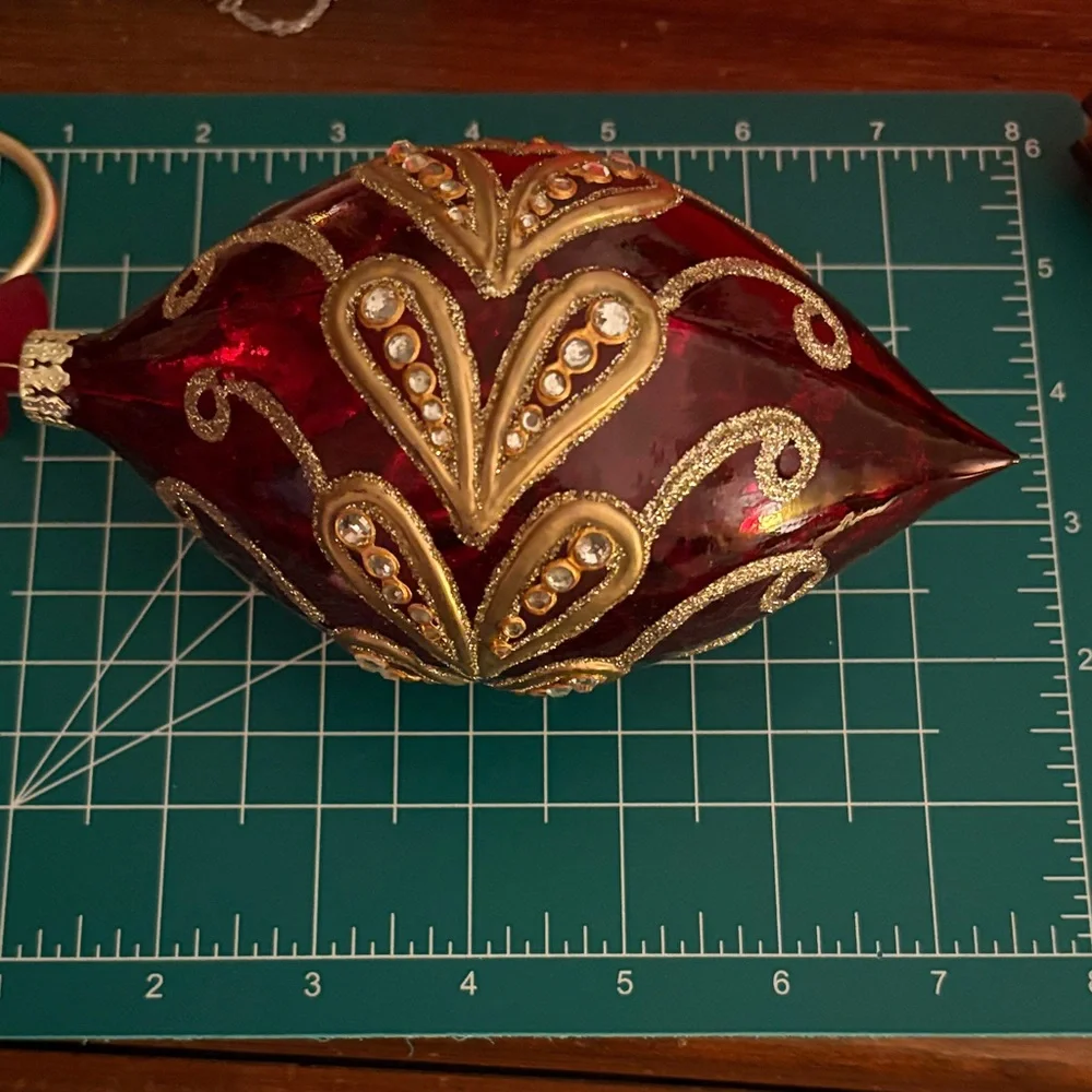 N/A elegant red