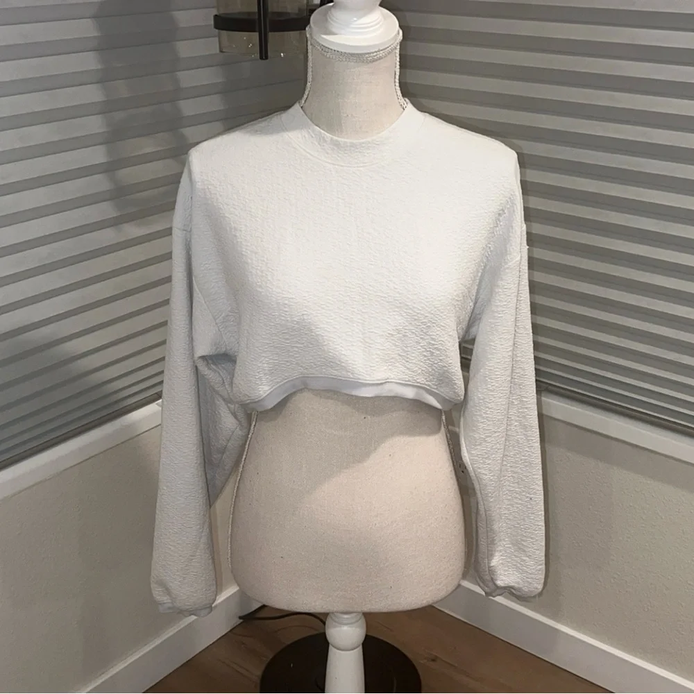 ALO Yoga chic cozy