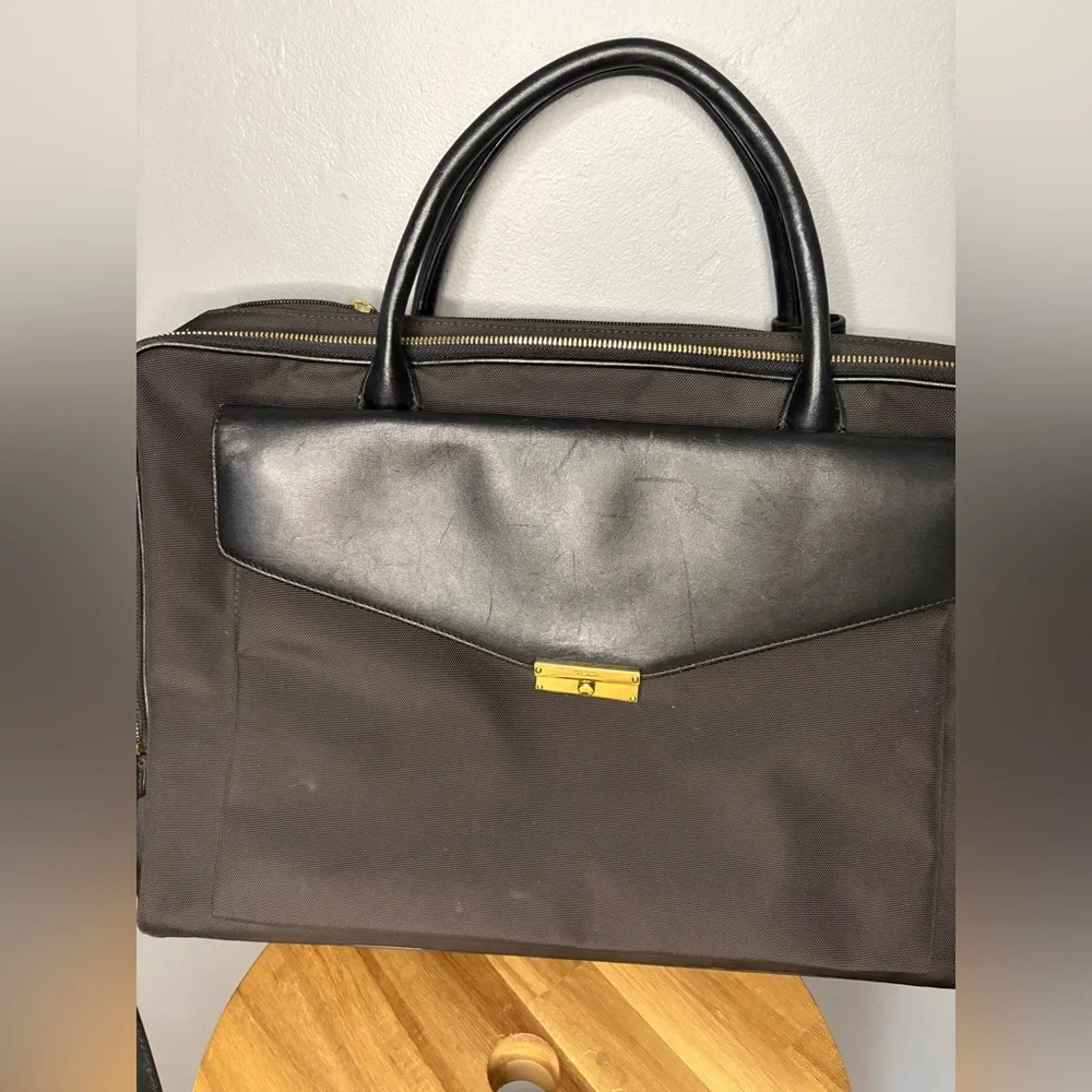 Tumi black larkin