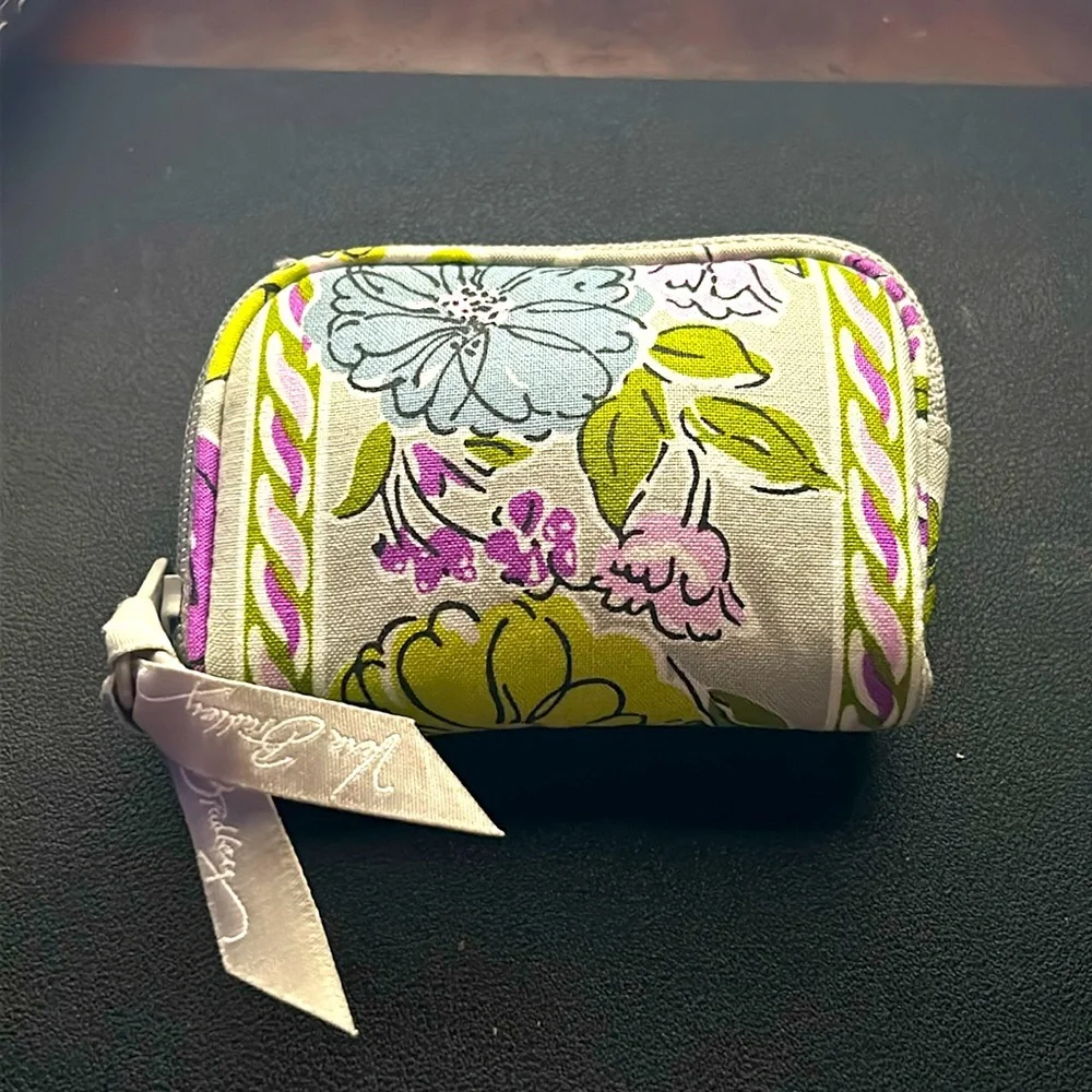 Apple vera bradley