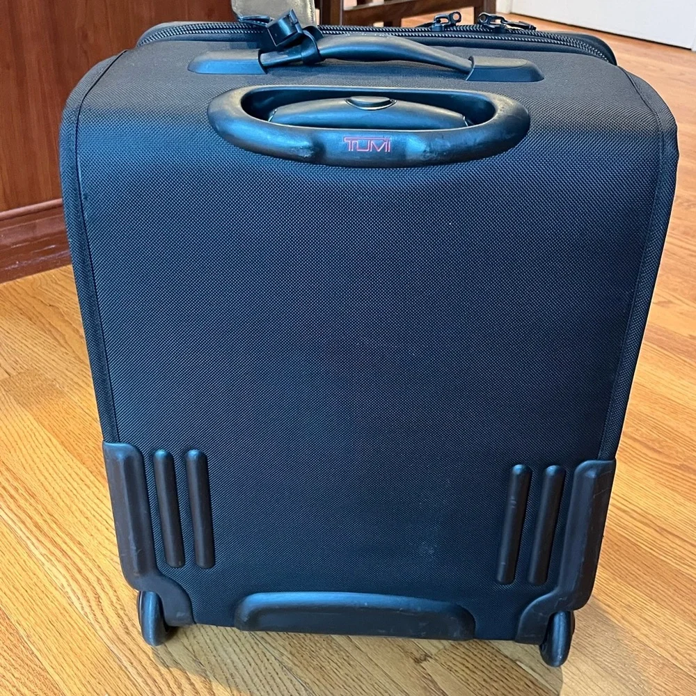 Tumi lightweight nylon