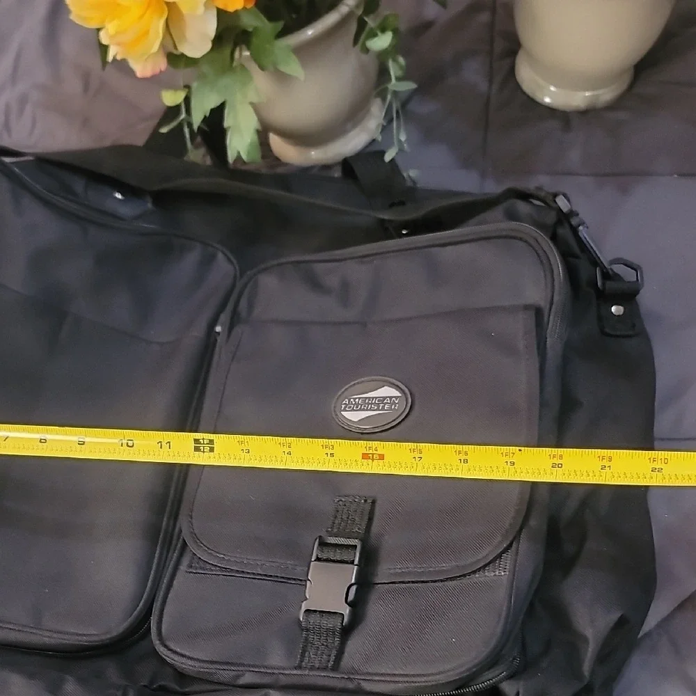 American Tourister elegant organized black