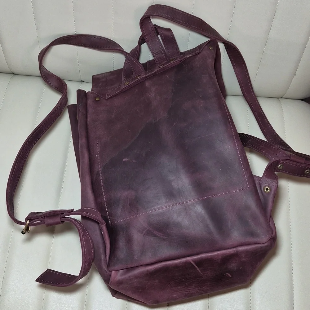 Leather Burgundy Backpack - Classic Minimalist Design Travel Vintage Gorpcore