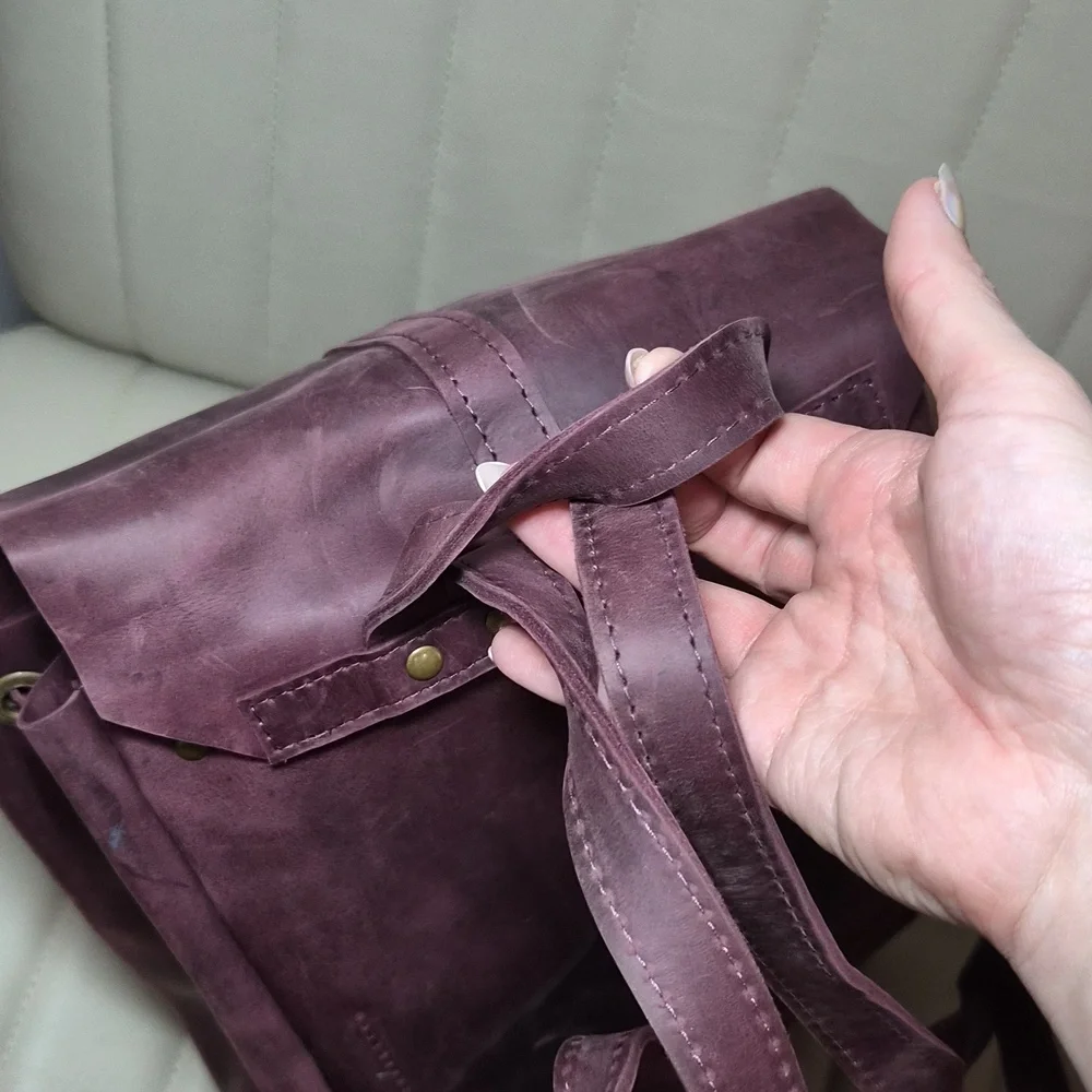 Leather Burgundy Backpack - Classic Minimalist Design Travel Vintage Gorpcore