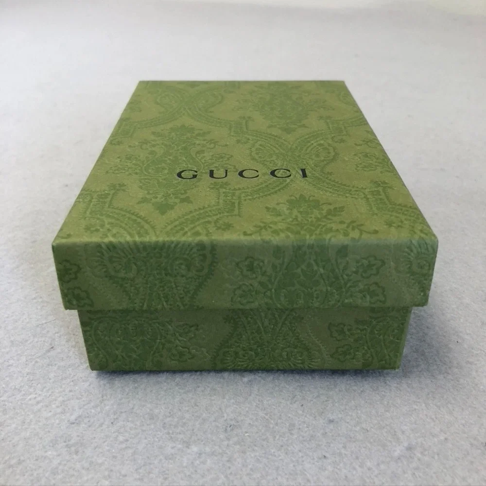 Gucci step up