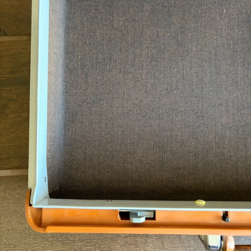 Samsonite vintage hard