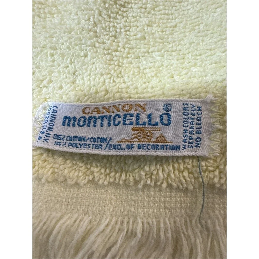N/A hand towel