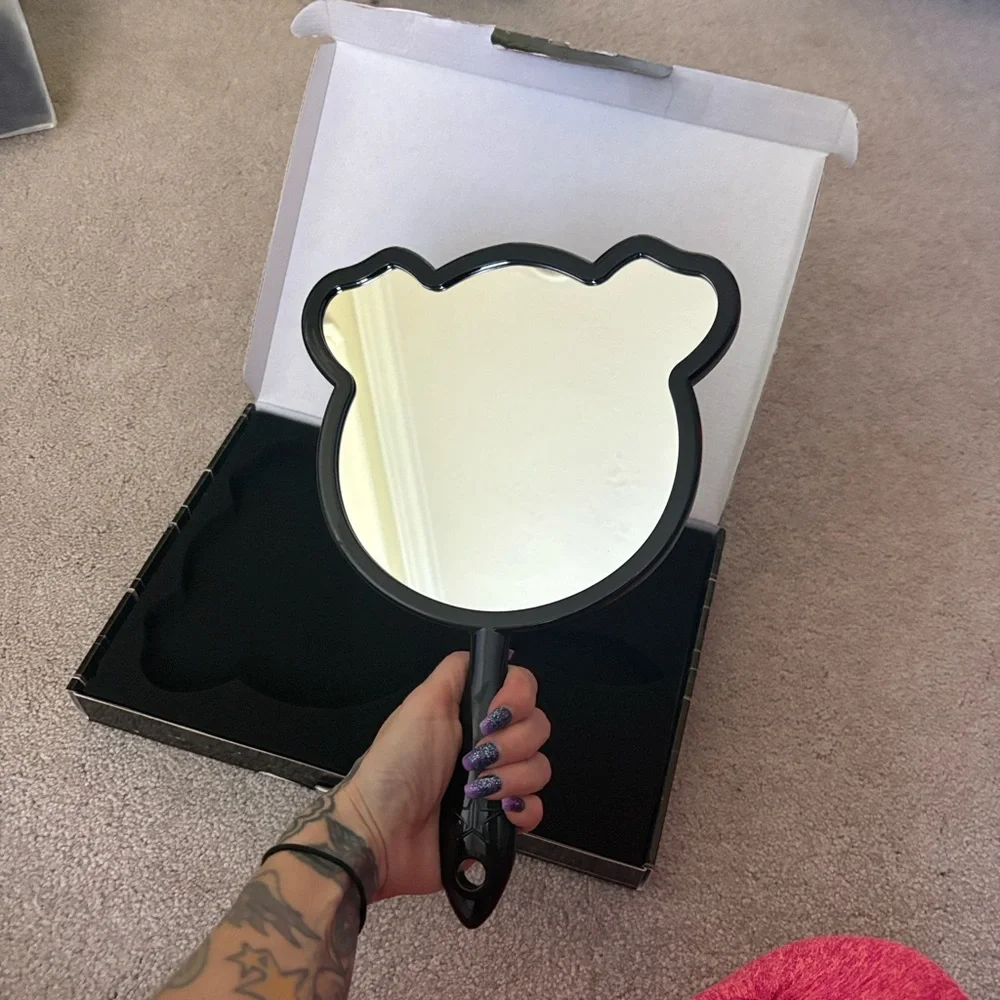 Jeffree Star cute pig