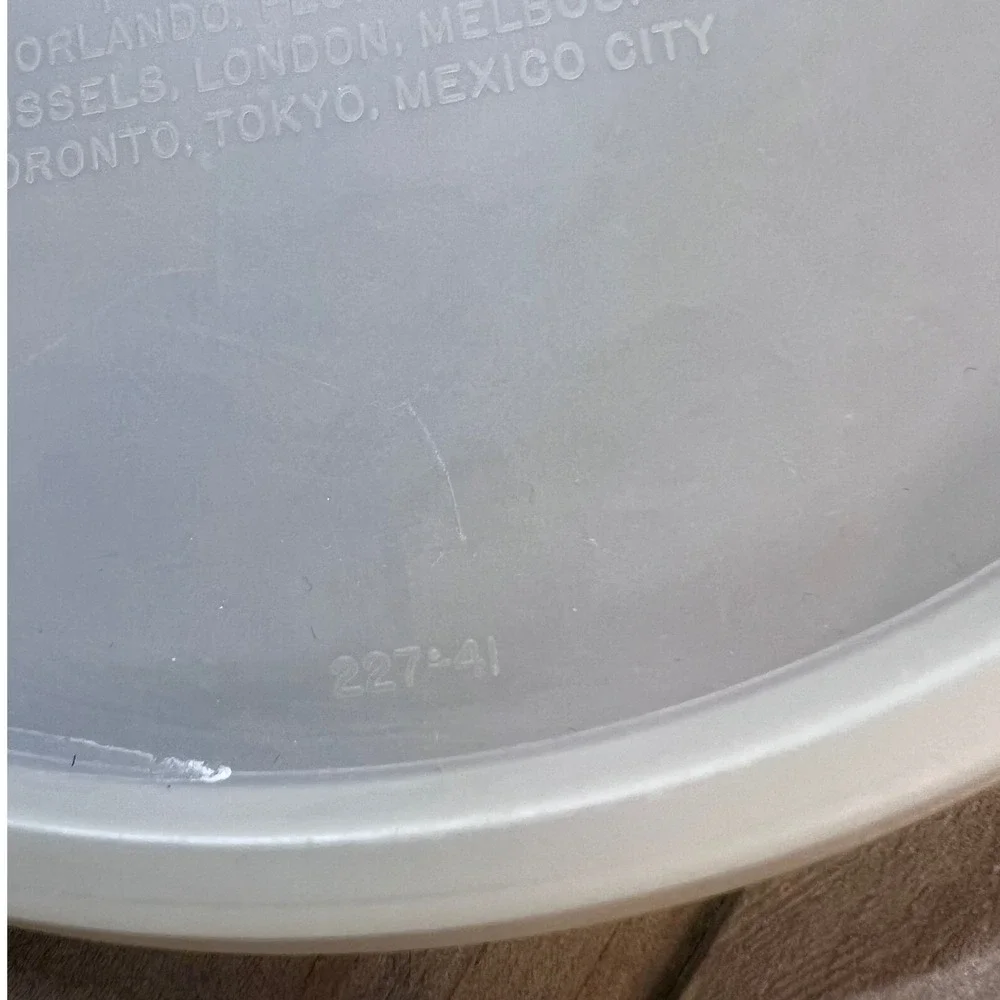 Tupperware round clear
