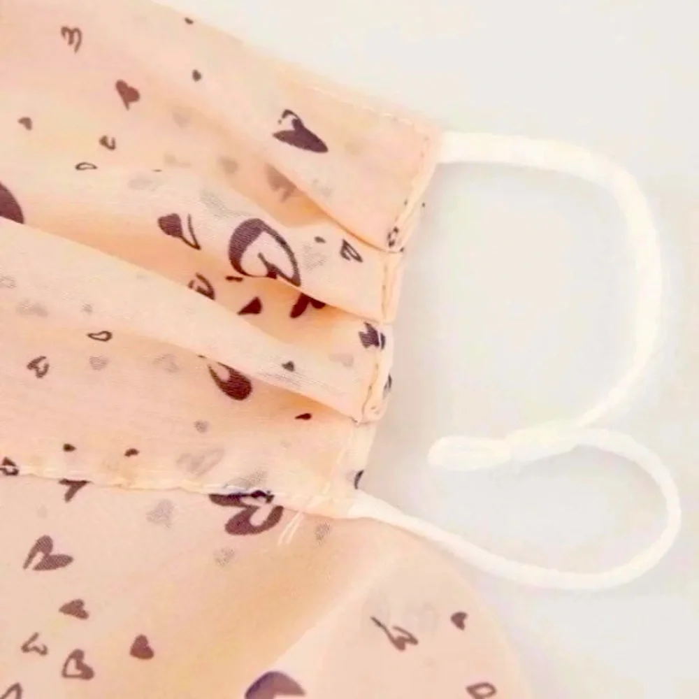 Adult facemask/scarf brand new