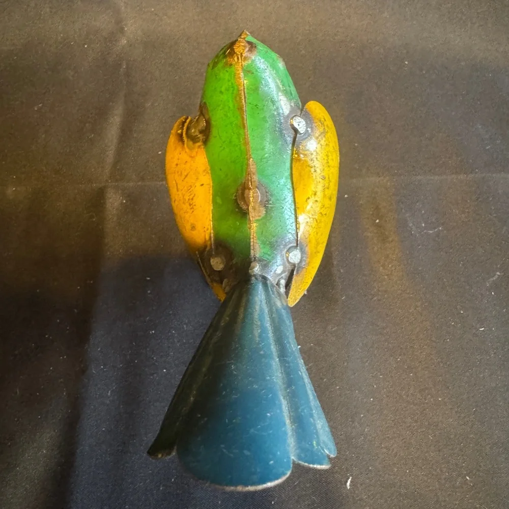 The Unbranded Brand colorful metal