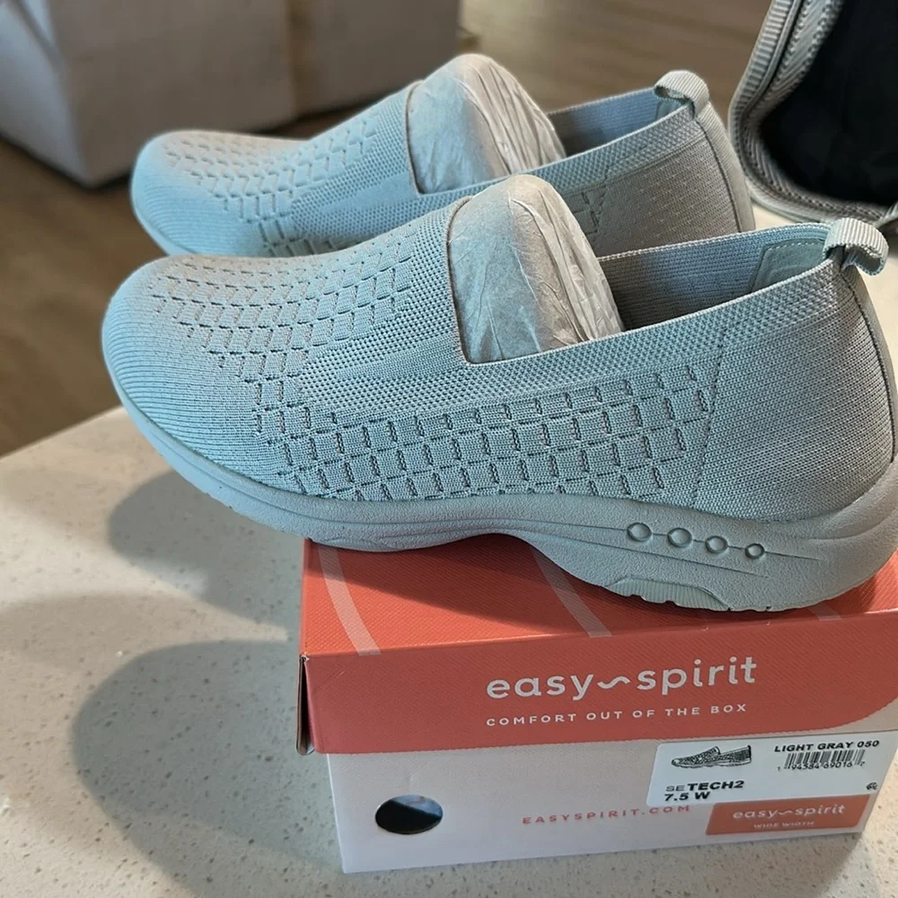 Easy Spirit step into