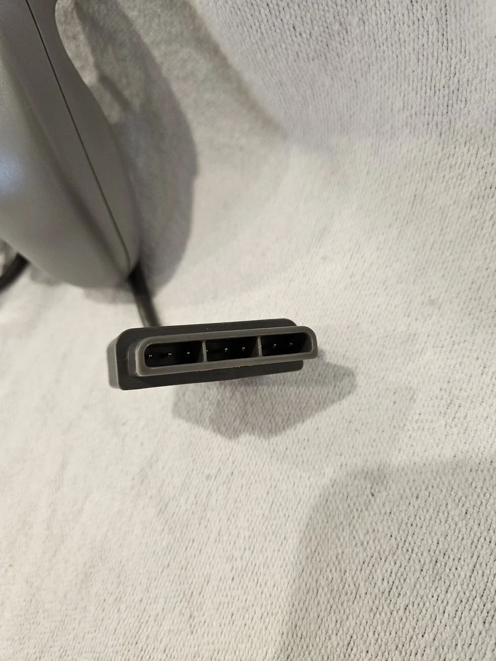 barracuda gray wired