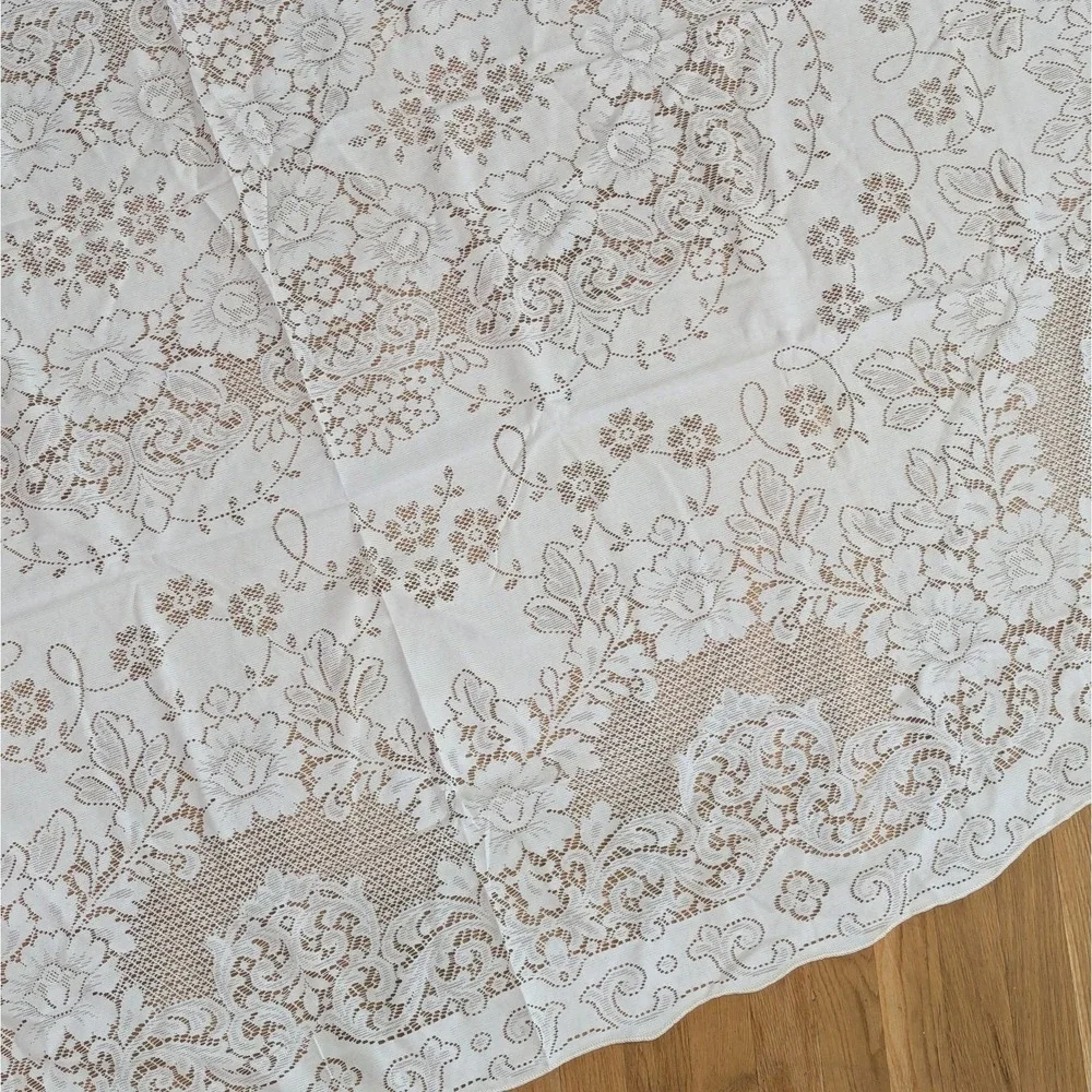 Quaker vintage lace