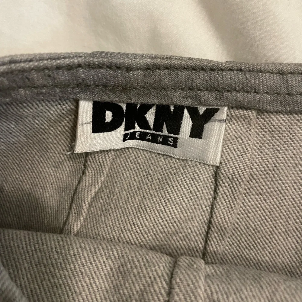 Dkny gently used