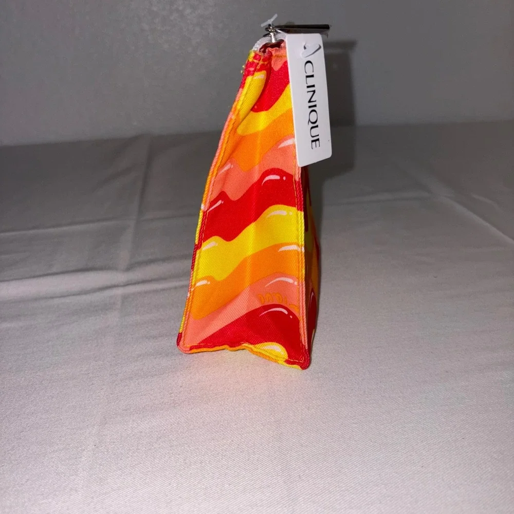 Clinique vibrant cosmetic