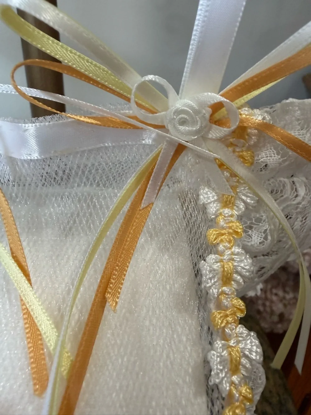🦋 Hand Crafted Yellow & White Embroidered Towel & Toilet Paper Holder 🦋