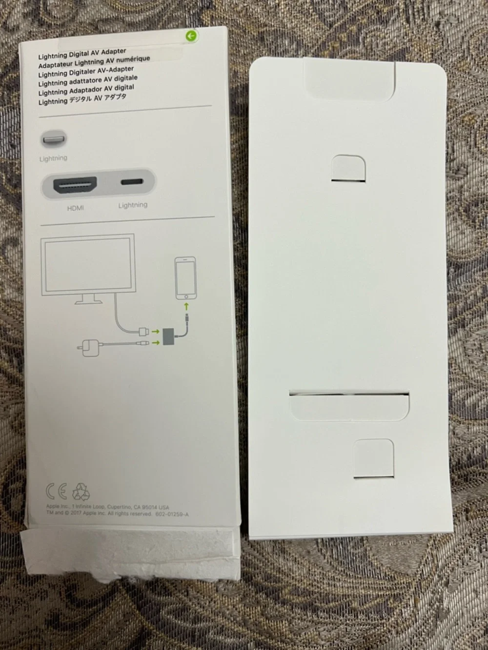 Apple lightning digital
