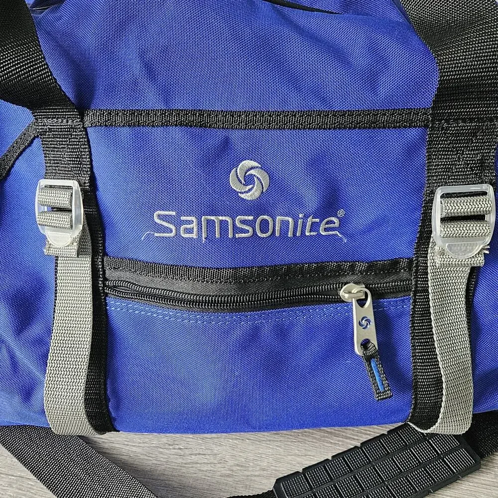 Samsonite blue carry