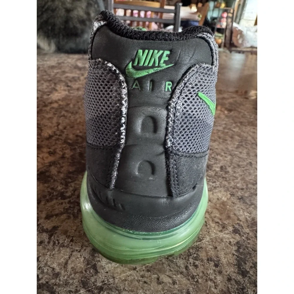 Nike good looking