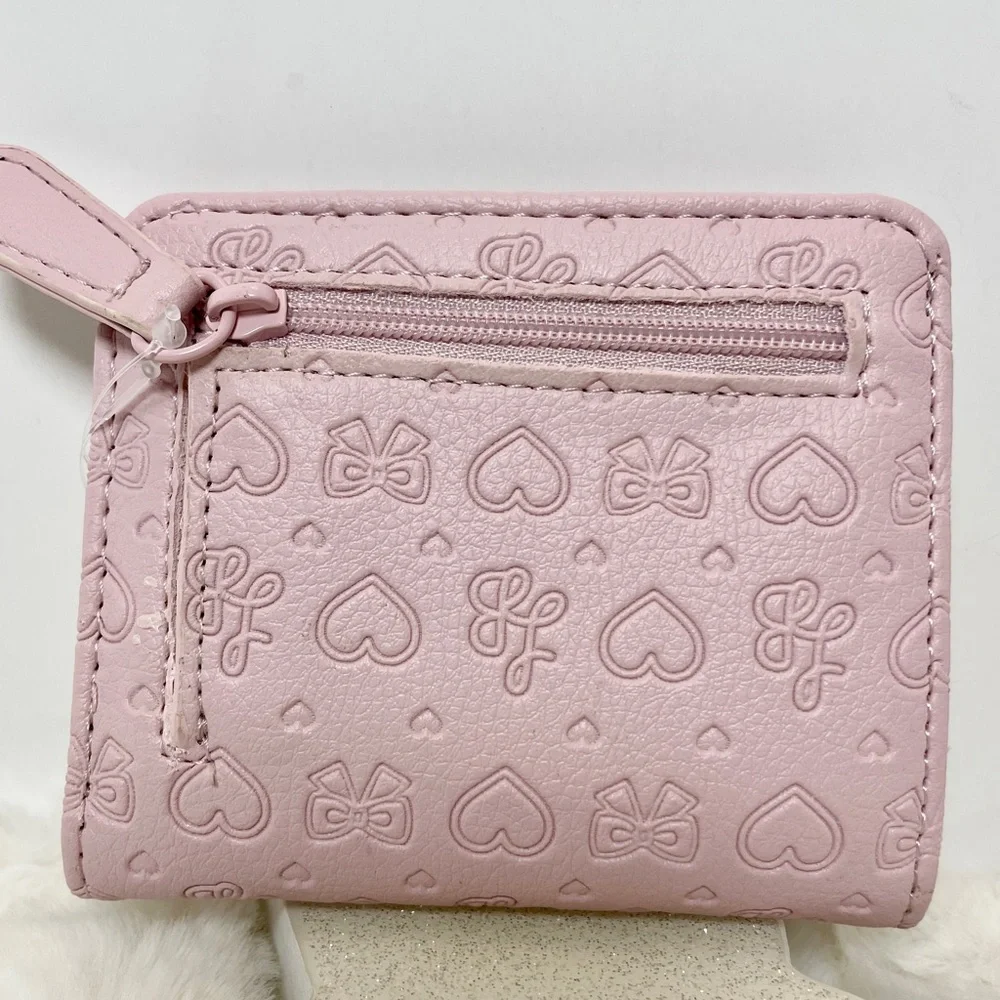 Betsey Johnson compact betsey