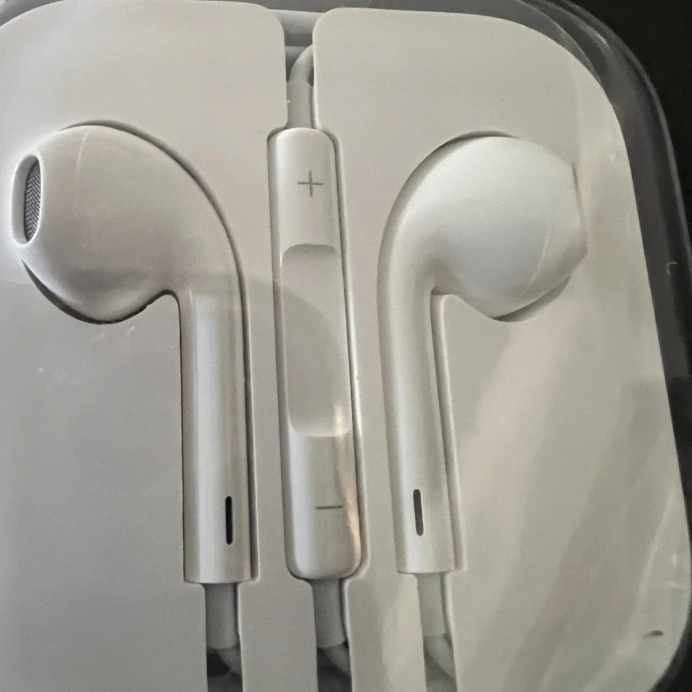 Apple earpods 5mm