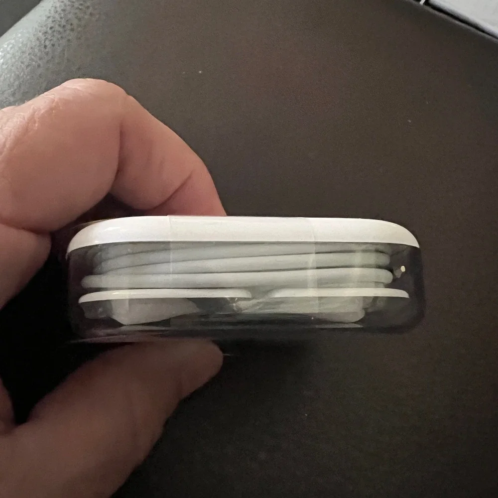 Apple earpods 5mm