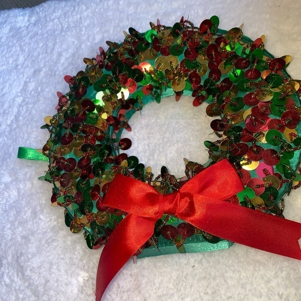 8” Bloomingdales Christmas Red‎ Ribbon Wreath w & Green & Red & Gold Sequences
