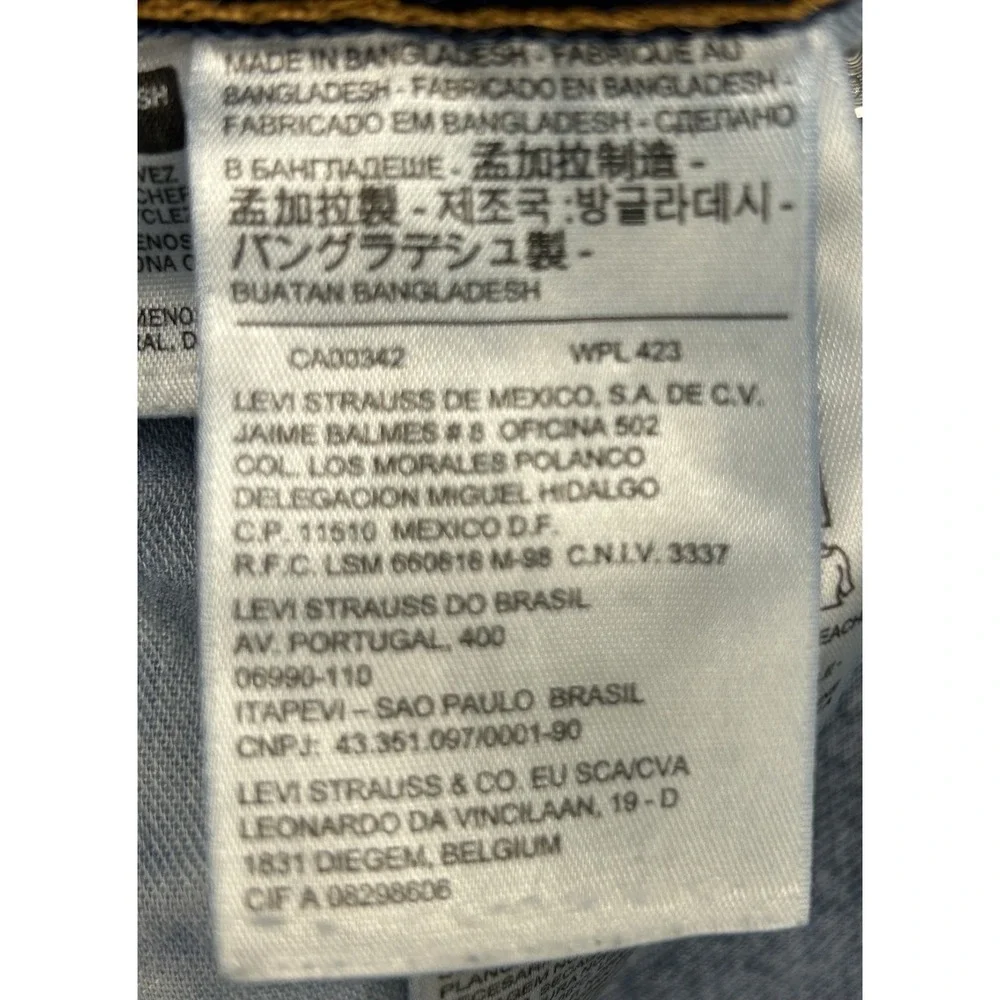 Levis levis 560