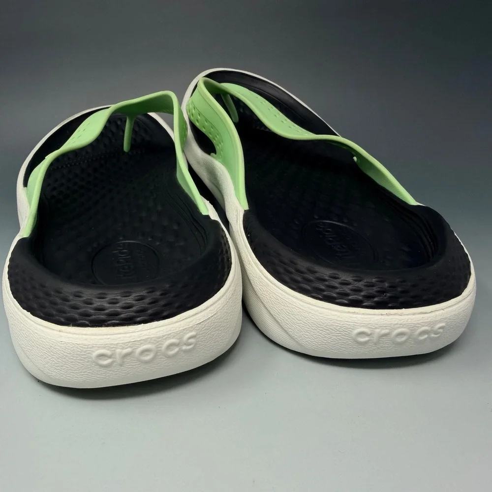 CROCS pre owned