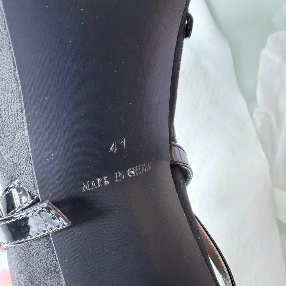 Unbranded measurements heel