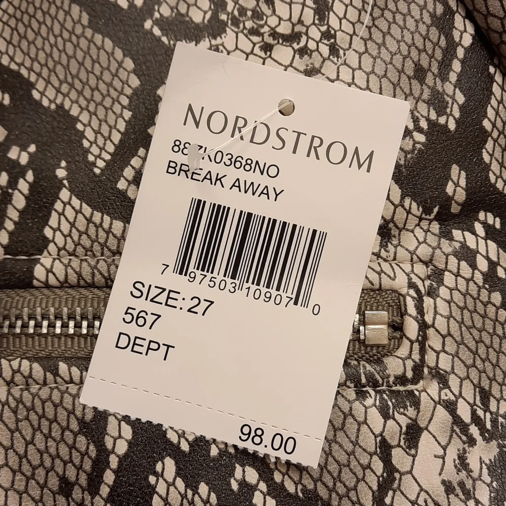 Blank NYC nwt adorable