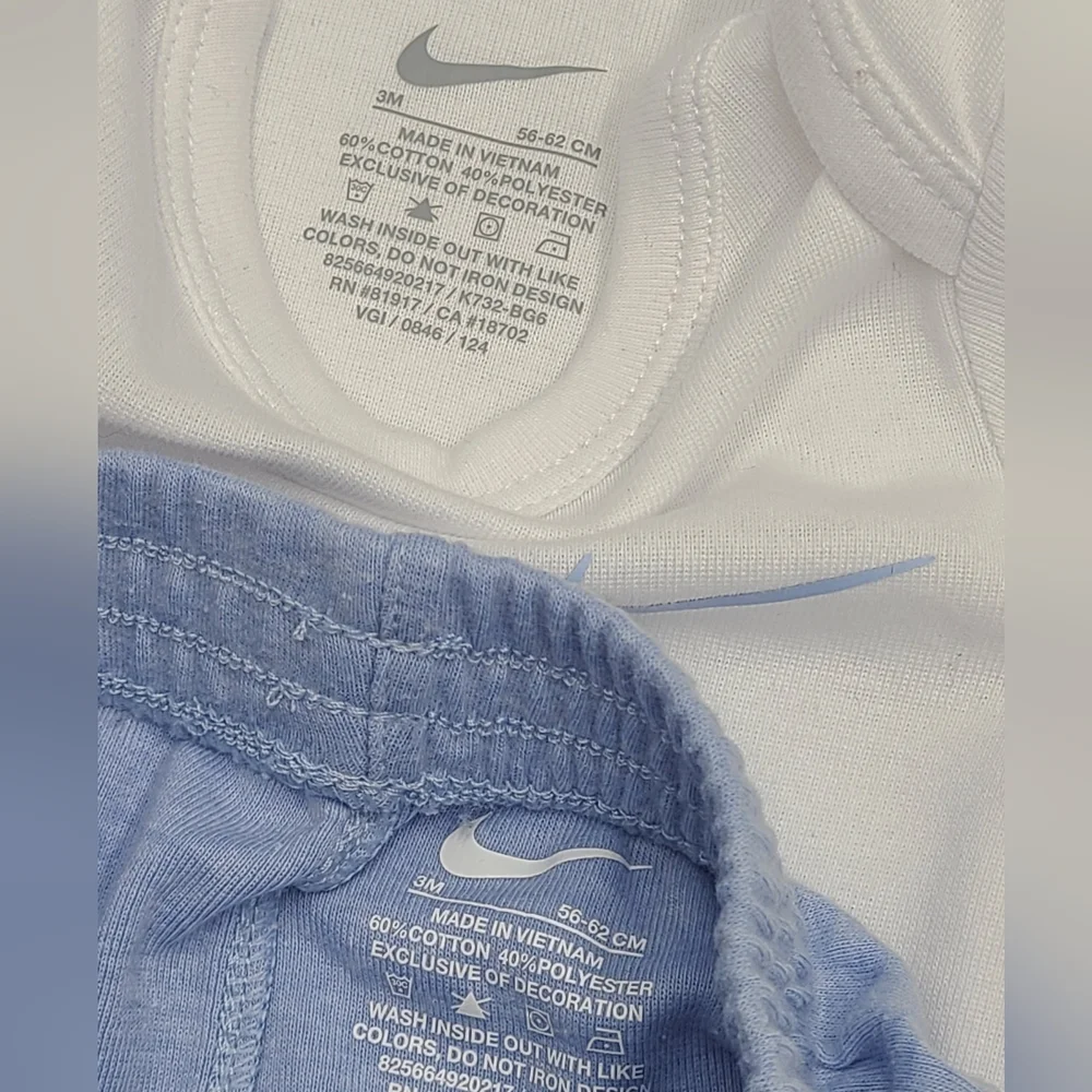 Nike coordinating white