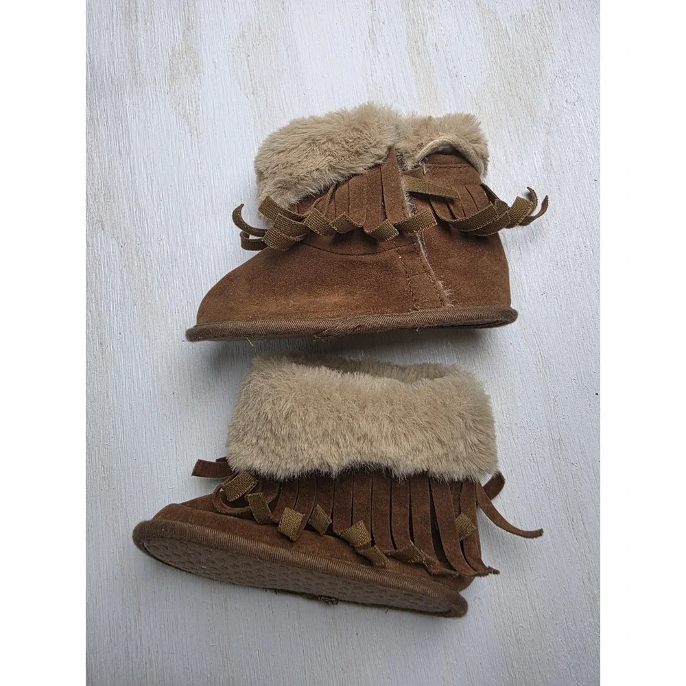 The Unbranded Brand explore accents