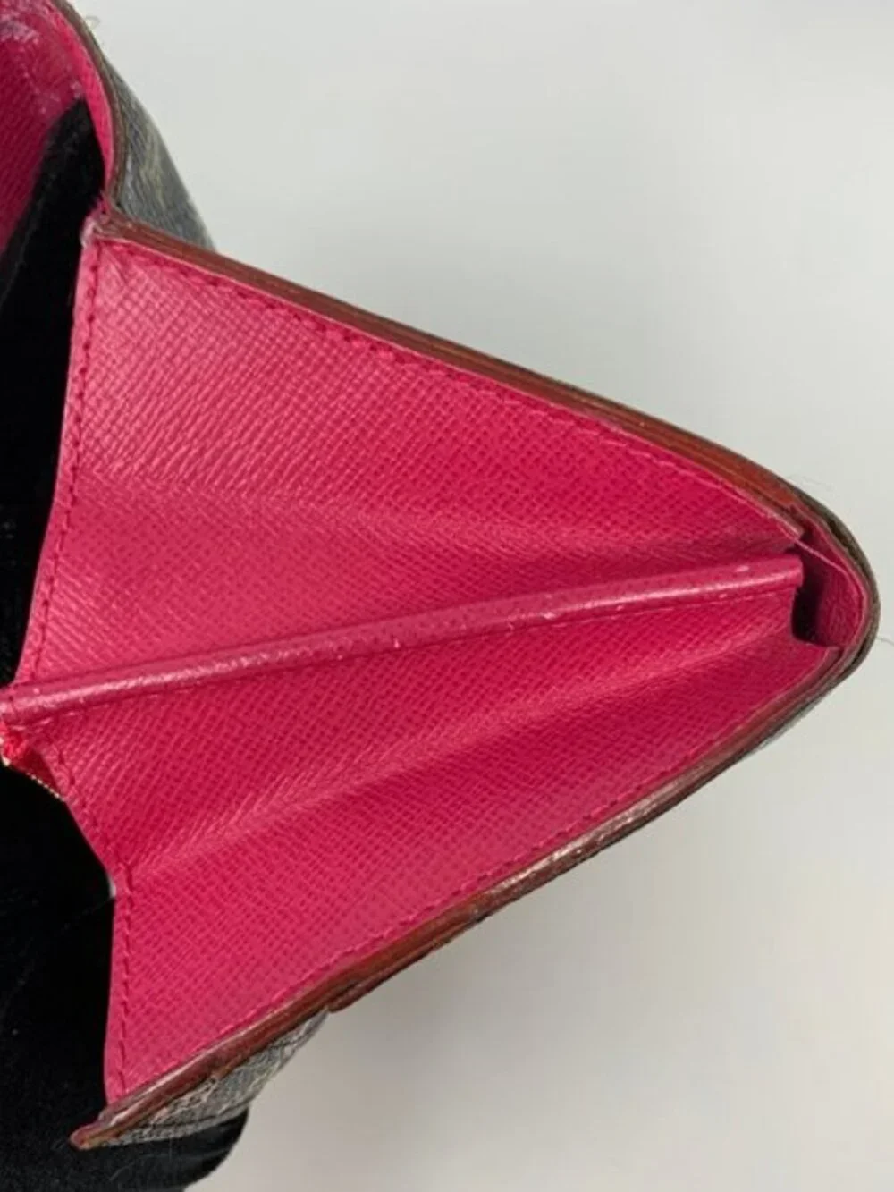 Louis Vuitton 100% authentic