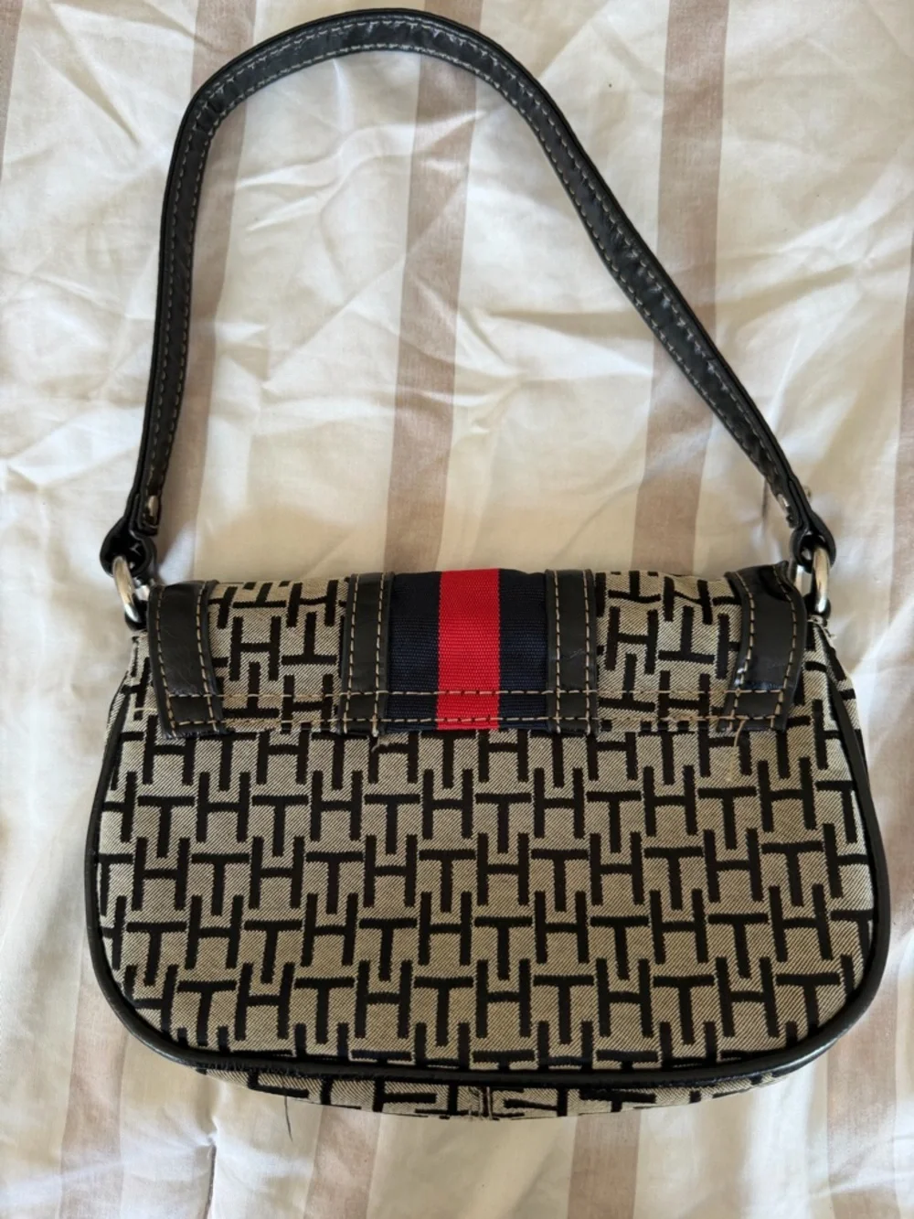Tommy Hilfiger Shoulder Bag
