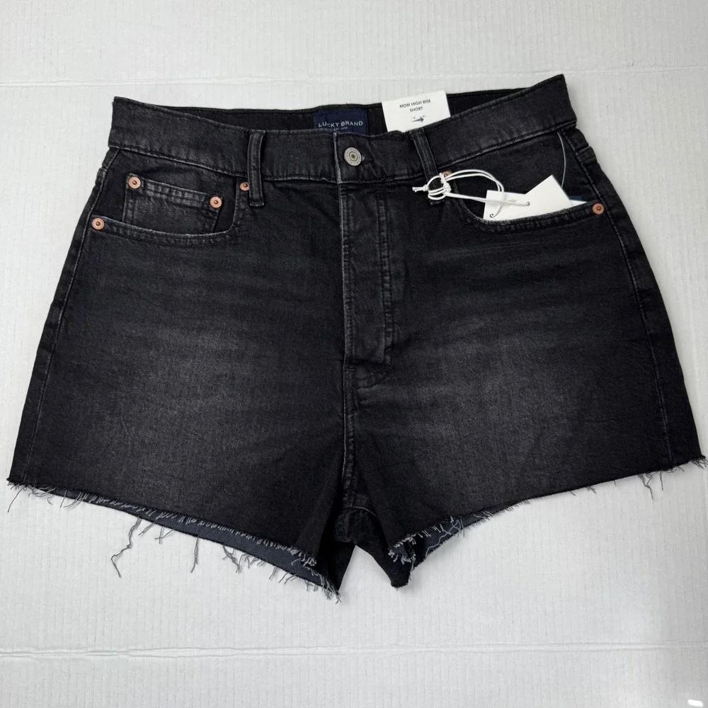 NWT Lucky Brand Mom High Rise Shorts Black Denim Frayed raw Hem 10/30