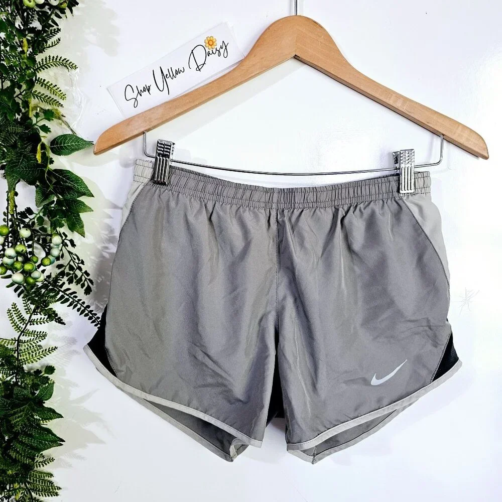 Nike Dri-Fit Womens Gray Running‎ Shorts S ~S74.3