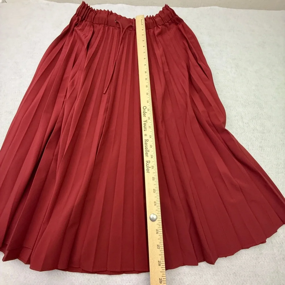 Athleta pleated skirt