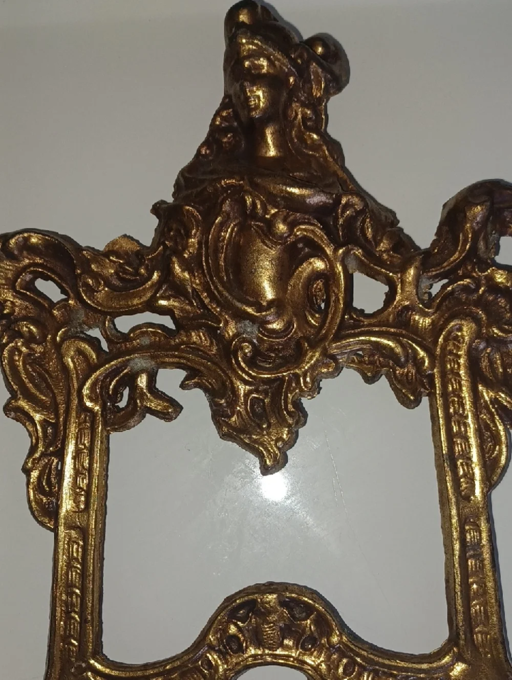 N/A classic ornate