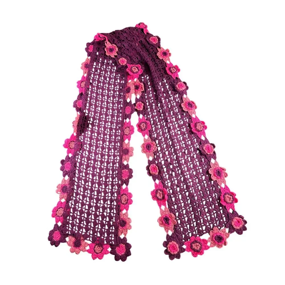 GAP crochet floral