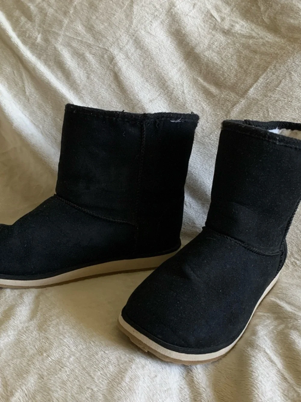 None cozy black