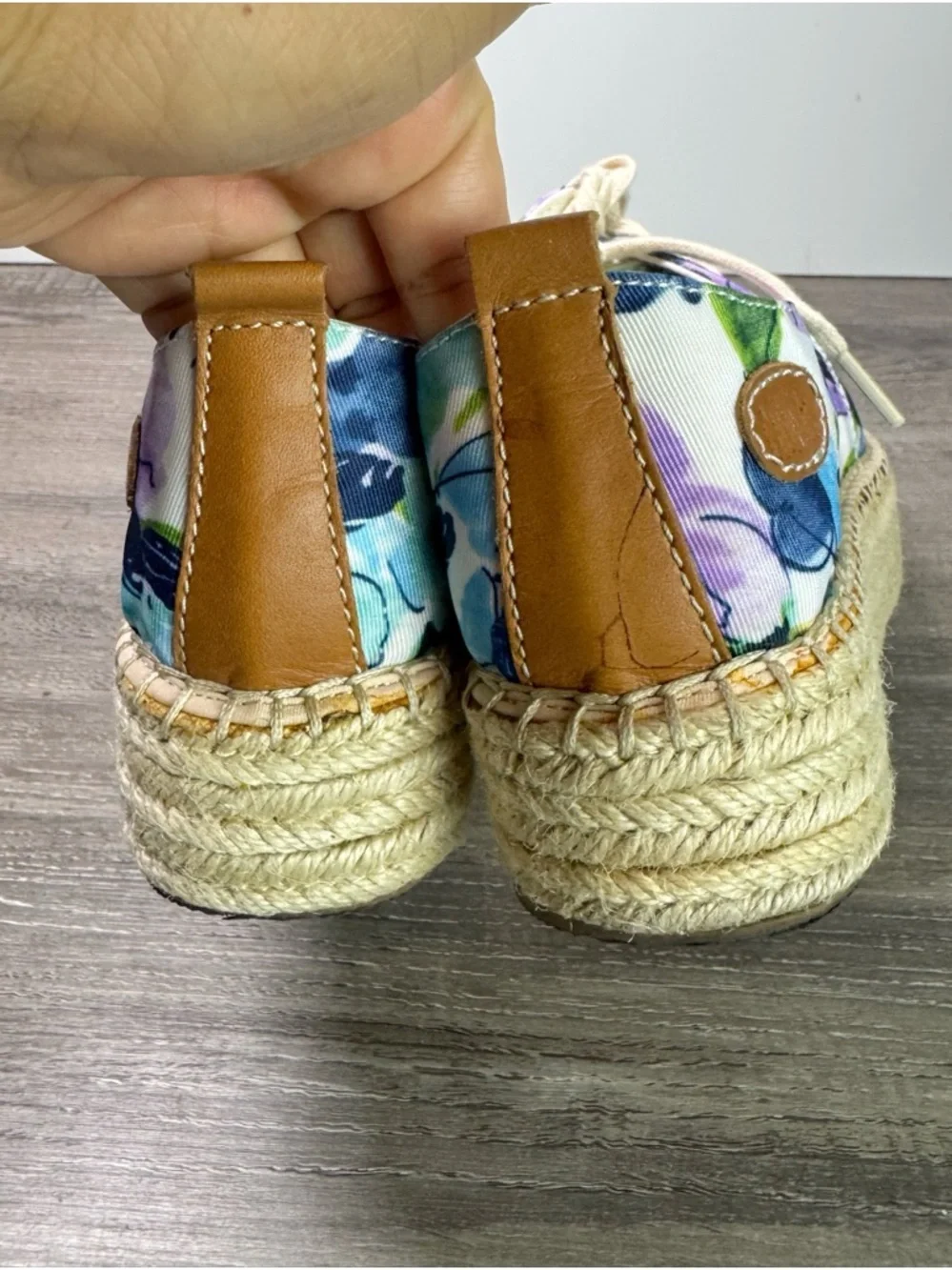 Coconuts by Matisse lightweight floral