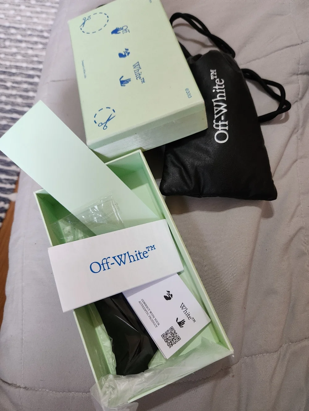 Off-White off white