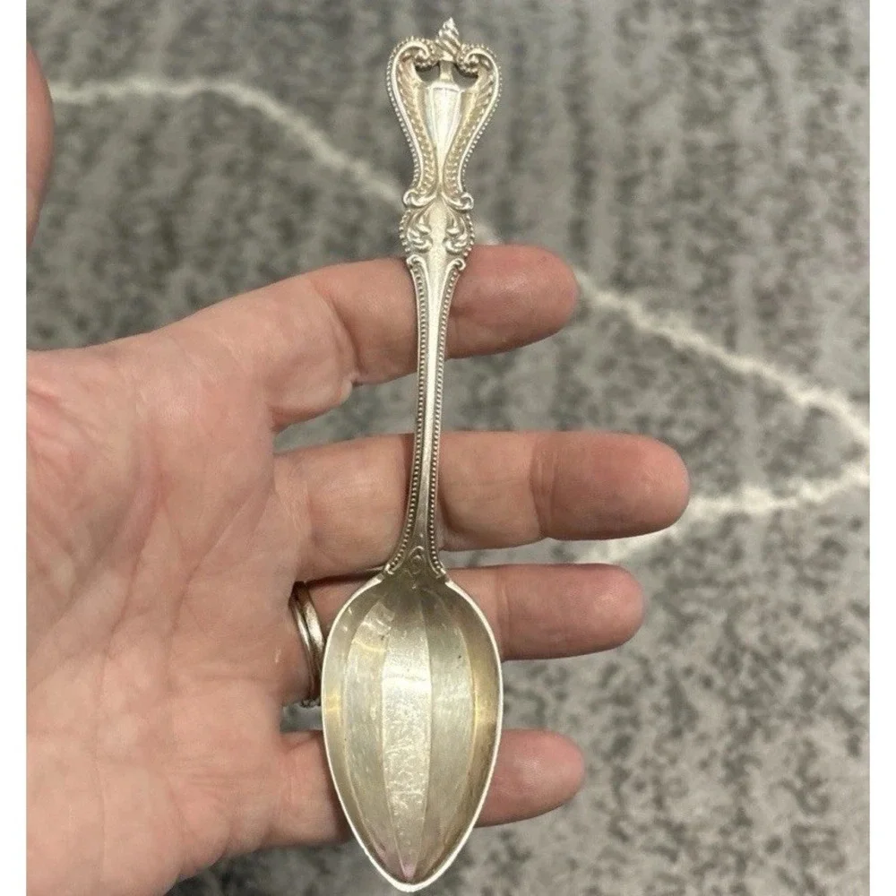 Sterling Silver Towle Old Colonial Spoon 5 1/2