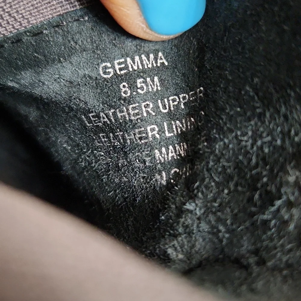 CECELIA NEW YORK effortlessly pictures booties