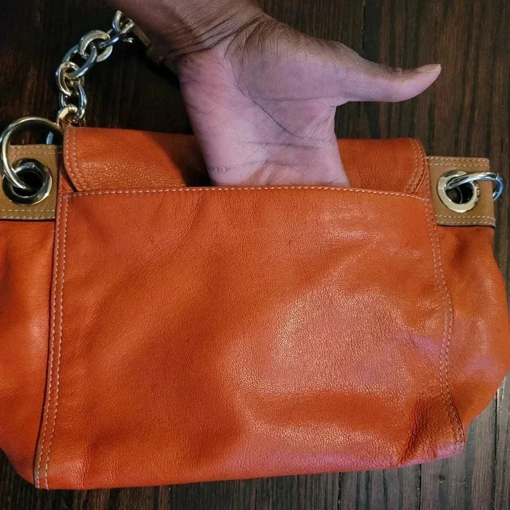 Milly orange soft